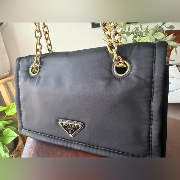 Authentic PRADA Tessuto 1BD199 Chain Bag - Picture 3 of 14